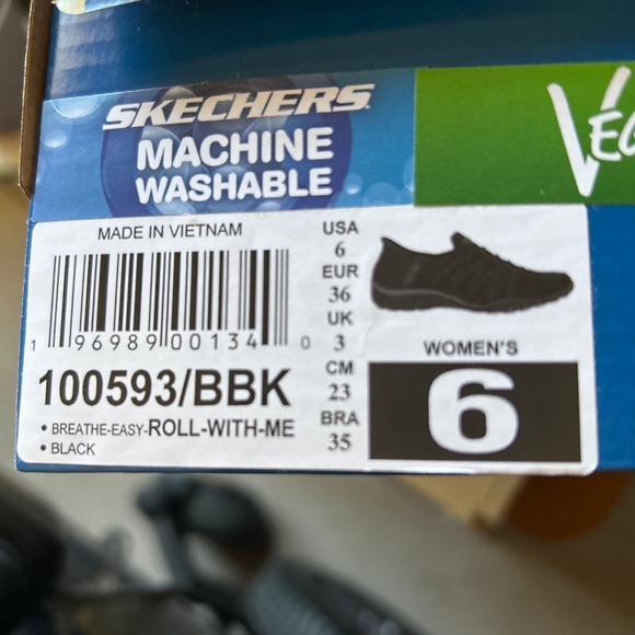 Sketchers - Picture 3 of 3